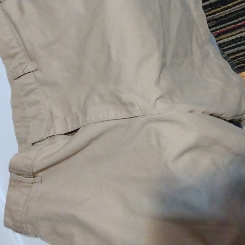 Mark Twain tan shorts size 34